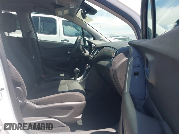 2020 Chevrolet Trax LT с VIN 3GNCJLSB0LL215581, выставлен на аукционе IAAI как лот 42390898 с пробегом 62 062 миль миль и . История ставок и продаж доступна на DreamBid. Изображение 5.