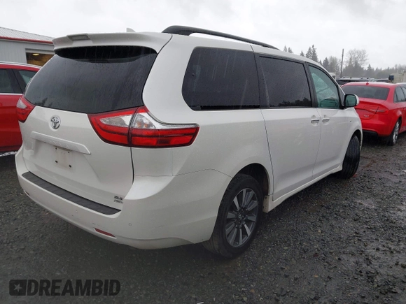 2018 Toyota Sienna XLE with VIN 5TDDZ3DC0JS201425, listed as a IAAI auction lot 42001590 with 49,772 mi miles. Bid and sale history available at carsss.com. Image 4.