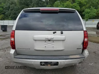 2008 Chevrolet Suburban LTZ with VIN 3GNFK16398G150750, listed as a Copart auction lot 70668964 with 281,440 mi miles and Salvage Title. Bid and sale history available at carsss.com. Image 6.