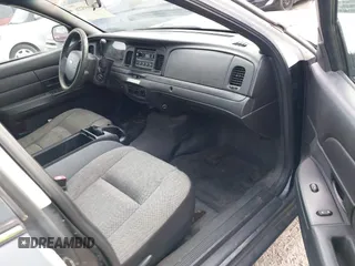 2007 Ford Police Interceptor z VIN 2FAFP71W37X112195, wystawiony jako IAAI lot #41695226 z przebiegiem 140 188 mil mil oraz . Historia ofert i sprzedaży dostępna na DreamBid. Obrazek 5.
