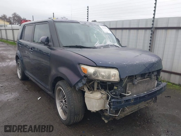 2008 Scion xB with VIN JTLKE50E281049021, listed as a IAAI auction lot 40832832 with 262,438 mi miles. Bid and sale history available at carsss.com. Image 1.