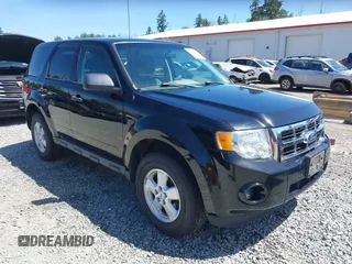 2012 Ford Escape XLS z VIN 1FMCU9C77CKB34782, wystawiony jako IAAI lot #42314039 z przebiegiem 147 291 mil mil oraz . Historia ofert i sprzedaży dostępna na DreamBid. Obrazek 1.