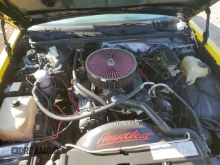 1987 Chevrolet Monte Carlo z VIN 1G1GZ11G1HP127793, wystawiony jako Copart lot #75700654 z przebiegiem 99 478 mil mil oraz Szkody całkowita. Historia ofert i sprzedaży dostępna na DreamBid. Obrazek 11.