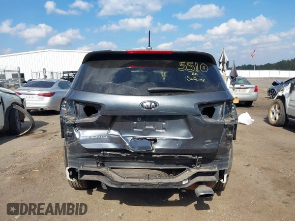 2020 Kia Sorento LX V6 with VIN 5XYPG4A57LG680747, listed as a IAAI auction lot 40729596 with 108,559 mi miles. Bid and sale history available at carsss.com. Image 16.