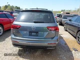 2018 Volkswagen Tiguan SEL Premium with VIN 3VV5B7AX4JM201579, listed as a IAAI auction lot 41932201 with 118,728 mi miles and . Bid and sale history available at DreamBid. Image 16.
