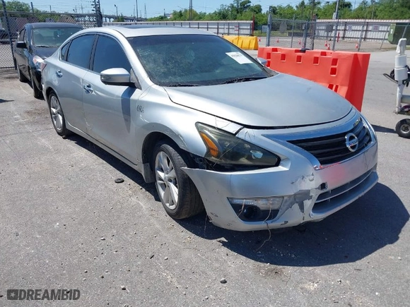 2014 Nissan Altima 2.5 S with VIN 1N4AL3AP2EC419116, listed as a IAAI auction lot 42028579 with 235,356 mi miles. Bid and sale history available at carsss.com. Image 1.