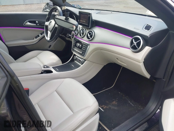 2014 Mercedes-Benz CLA 250 z VIN WDDSJ4EB9EN150146, wystawiony jako IAAI lot #42219661 z przebiegiem 115 397 mil mil oraz . Historia ofert i sprzedaży dostępna na DreamBid. Obrazek 5.