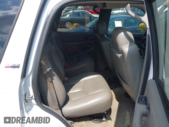 2006 Chevrolet Tahoe Z71 with VIN 1GNEK13T06R101367, listed as a IAAI auction lot 42783435 with 287,412 mi miles and . Bid and sale history available at DreamBid. Image 8.