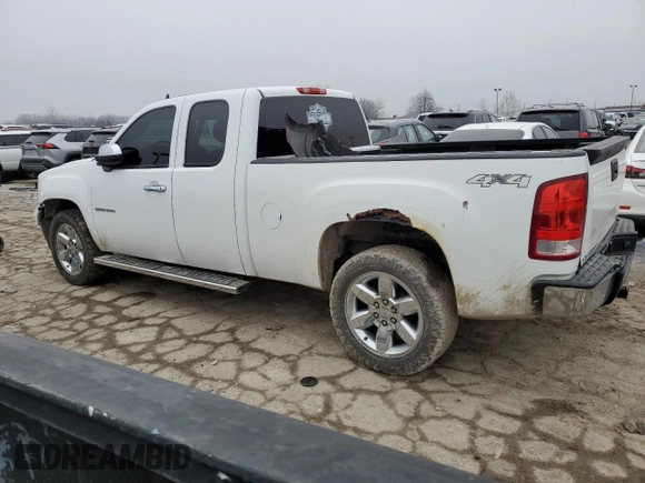 2013 GMC Sierra 1500 SLE with VIN 1GTR2VE71DZ298841, listed as a Copart auction lot 44570435 with 176,518 mi miles and Clean Title. Bid and sale history available at DreamBid. Image 2.