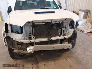 2020 Toyota Tacoma 4WD SR5 with VIN 3TMCZ5AN5LM362756, listed as a IAAI auction lot 41434387 with 42,971 mi miles. Bid and sale history available at carsss.com. Image 6.