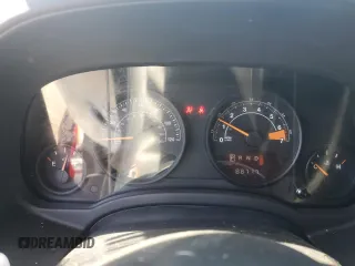 2016 Jeep Patriot Sport z VIN 1C4NJRBB2GD673297, wystawiony jako Copart lot #55924495 z przebiegiem 88 717 mil mil oraz Szkoda całkowita • Salvage title. Historia ofert i sprzedaży dostępna na DreamBid. Obrazek 9.