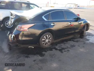 2015 Nissan Altima S with VIN 1N4AL3AP0FN887898, listed as a IAAI auction lot 41939481 with 202,223 mi miles and . Bid and sale history available at DreamBid. Image 4.
