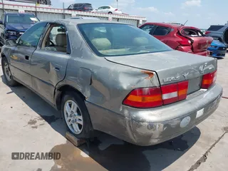1997 Lexus ES 300 с VIN JT8BF22G8V5004366, выставлен на аукционе IAAI как лот 42298289 с пробегом 376 934 миль миль и . История ставок и продаж доступна на DreamBid. Изображение 3.