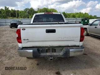 2015 Toyota Tundra 4WD Truck SR5 with VIN 5TFDW5F16FX417913, listed as a Copart auction lot 53670524 with 104,439 mi miles. Bid and sale history available at carsss.com. Image 6.