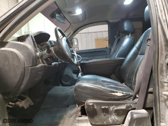 2013 GMC Sierra 2500HD SLE with VIN 1GT220C89DZ157015, listed as a Copart auction lot 45725595 with 120,440 mi miles and Salvage Title. Bid and sale history available at carsss.com. Image 7.