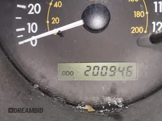 2006 Chevrolet Aveo LT with VIN KL1TG56696B552067, listed as a IAAI auction lot 41625344 with 200,946 mi miles and . Bid and sale history available at DreamBid. Image 15.