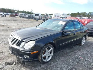 2009 Mercedes-Benz E-Class Luxury 3.5L with VIN WDBUF87X49B423293, listed as a IAAI auction lot 41582775 with 124,297 mi miles. Bid and sale history available at carsss.com. Image 2.