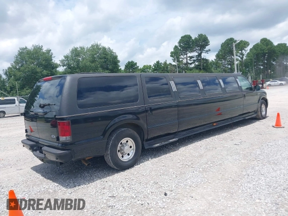 2005 Ford Excursion с VIN 1F1NU40S45EA15820, выставлен на аукционе IAAI как лот 42470100 с пробегом 124 004 миль миль и . История ставок и продаж доступна на DreamBid. Изображение 4.