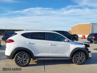 2020 Hyundai Tucson Sport with VIN KM8J33AL8LU251329, listed as a IAAI auction lot 41254246 with 61,626 mi miles. Bid and sale history available at carsss.com. Image 12.