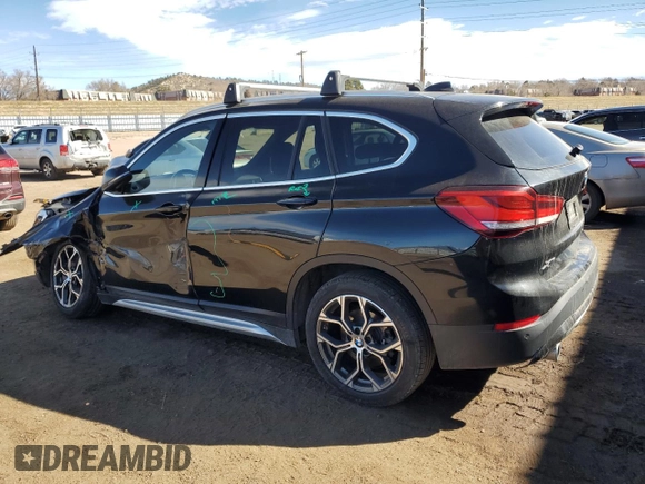 2020 BMW X1 xDrive28i z VIN WBXJG9C04L5P16314, wystawiony jako Copart lot #46709905 z przebiegiem 45 064 mil mil oraz Szkoda całkowita • Salvage title. Historia ofert i sprzedaży dostępna na DreamBid. Obrazek 2.
