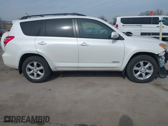 2011 Toyota RAV4 Ltd with VIN 2T3DK4DV2BW041561, listed as a IAAI auction lot 41711371 with 167,855 mi miles. Bid and sale history available at carsss.com. Image 13.