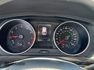 2018 Volkswagen Tiguan S z VIN 3VV0B7AX2JM014870, wystawiony jako Copart lot #65734835 z przebiegiem 118 575 mil mil oraz Czysty tytuł • Clean title. Historia ofert i sprzedaży dostępna na DreamBid. Obrazek 8.