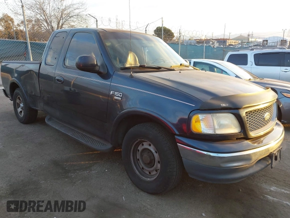 1999 Ford F-150 XL with VIN 1FTRX17L3XKB32547, listed as a IAAI auction lot 41331882 with Not Provided miles. Bid and sale history available at carsss.com. Image 1.