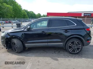 2017 Lincoln MKC Reserve with VIN 5LMTJ3DH9HUL21768, listed as a IAAI auction lot 42081970 with 84,798 mi miles and . Bid and sale history available at DreamBid. Image 14.