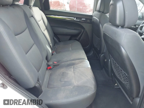 2013 Kia Sorento LX with VIN 5XYKT4A25DG389063, listed as a IAAI auction lot 41581301 with 167,726 mi miles. Bid and sale history available at carsss.com. Image 8.