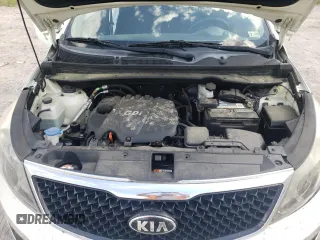 2016 Kia Sportage LX z VIN KNDPB3AC2G7858333, wystawiony jako Copart lot #55498915 z przebiegiem 113 740 mil mil oraz Czysty tytuł • Clean title. Historia ofert i sprzedaży dostępna na DreamBid. Obrazek 12.