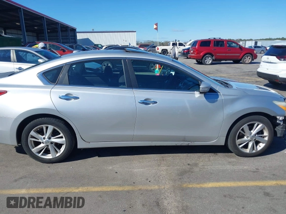 2013 Nissan Altima SV with VIN 1N4AL3AP7DC112135, listed as a IAAI auction lot 41720386 with 171,721 mi miles and . Bid and sale history available at carsss.com. Image 14.