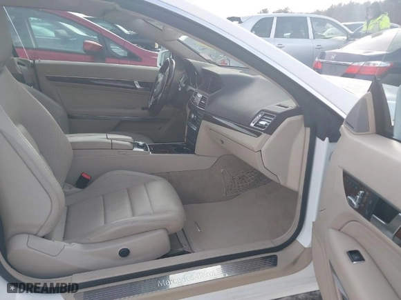 2015 Mercedes-Benz E-Class E 400 with VIN WDDKK6FF4FF294936, listed as a IAAI auction lot 41576695 with NaN miles. Bid and sale history available at carsss.com. Image 5.