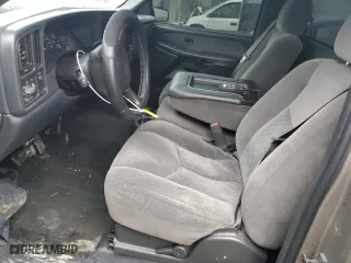 2002 Chevrolet Silverado 1500 LS with VIN 1GCEC14V32Z207294, listed as a Copart auction lot 88752435 with 0 mi miles and Salvage Title. Bid and sale history available at carsss.com. Image 7.