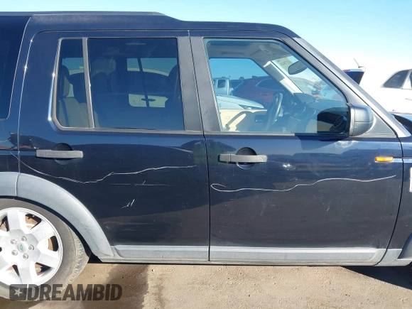 2006 Land Rover LR3 HSE with VIN SALAG25456A371156, listed as a IAAI auction lot 41375624 with 122,974 mi miles. Bid and sale history available at carsss.com. Image 13.