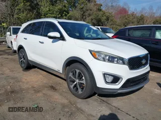 2016 Kia Sorento EX z VIN 5XYPHDA19GG145323, wystawiony jako IAAI lot #41788183 z przebiegiem 120 756 mil mil oraz . Historia ofert i sprzedaży dostępna na DreamBid. Obrazek 1.