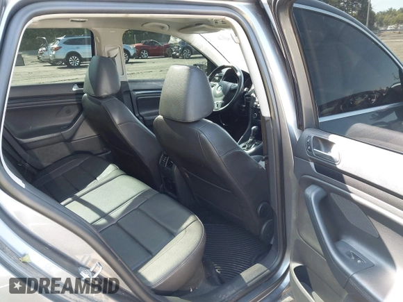 2013 Volkswagen Jetta TDI w/Sunroof & Nav с VIN 3VWPL7AJ5DM683271, выставлен на аукционе IAAI как лот 42402242 с пробегом 160 313 миль миль и . История ставок и продаж доступна на DreamBid. Изображение 8.
