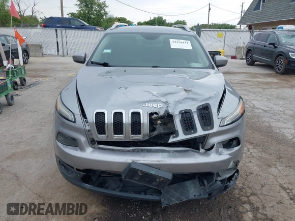 2016 Jeep Cherokee Limited with VIN 1C4PJMDB1GW181342, listed as a IAAI auction lot 42358434 with 162,137 mi miles and . Bid and sale history available at DreamBid. Image 13.