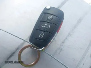 2017 Audi A3 Premium z VIN WAUAUGFF1H1058697, wystawiony jako IAAI lot #42159744 z przebiegiem 55 852 mil mil oraz . Historia ofert i sprzedaży dostępna na DreamBid. Obrazek 11.