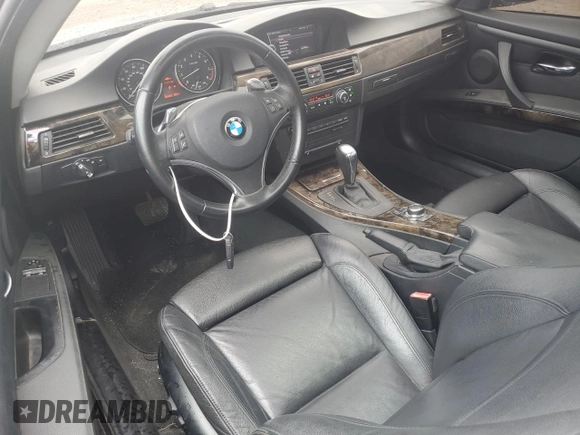 2009 BMW 3 Series 335i с VIN WBAWB73569P046163, выставлен на аукционе Copart как лот 64288045 с пробегом 65 382 миль миль и Списание • Salvage title. История ставок и продаж доступна на DreamBid. Изображение 8.