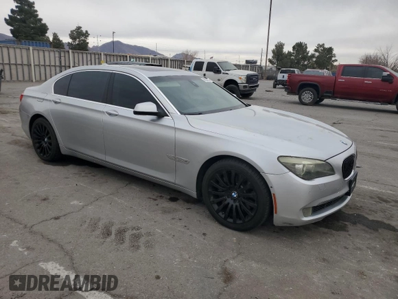 2009 BMW 7 Series 750Li with VIN WBAKB83529CY62069, listed as a Copart auction lot 44820915 with 123,684 mi miles and Salvage title. Bid and sale history available at DreamBid. Image 4.