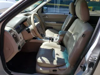 2008 Mercury Mariner z VIN 4M2CU91178KJ04136, wystawiony jako Copart lot #60234715 z przebiegiem 202 444 mil mil oraz Nie do naprawy • Non repairable. Historia ofert i sprzedaży dostępna na DreamBid. Obrazek 7.