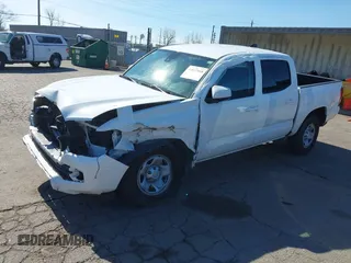2021 Toyota Tacoma SR z VIN 3TMCZ5AN5MM417384, wystawiony jako IAAI lot #41617168 z przebiegiem 55 969 mil mil oraz . Historia ofert i sprzedaży dostępna na DreamBid. Obrazek 2.