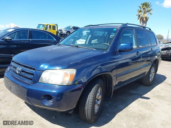 2005 Toyota Highlander with VIN JTEDP21A450078929, listed as a IAAI auction lot 41749008 with 178,547 mi miles. Bid and sale history available at carsss.com. Image 2.