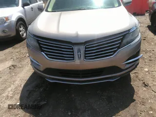 2015 Lincoln MKC z VIN 5LMCJ1A99FUJ41365, wystawiony jako IAAI lot #41985834 z przebiegiem 116 648 mil mil oraz . Historia ofert i sprzedaży dostępna na DreamBid. Obrazek 6.