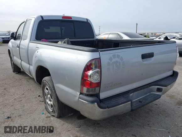 2010 Toyota Tacoma z VIN 5TETX4CN7AZ711543, wystawiony jako IAAI lot #41364581 z przebiegiem 242 820 mil mil oraz . Historia ofert i sprzedaży dostępna na DreamBid. Obrazek 3.
