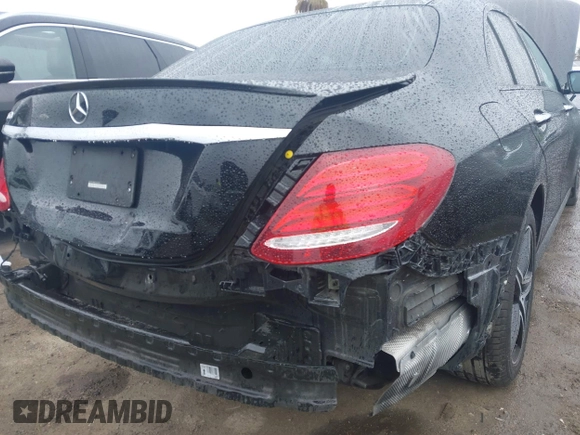 2019 Mercedes-Benz E-Class E 300 with VIN WDDZF4JB8KA526831, listed as a IAAI auction lot 41803511 with 120,412 mi miles. Bid and sale history available at carsss.com. Image 6.