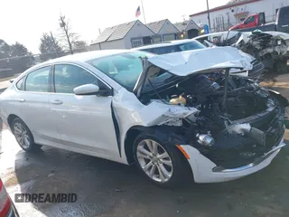 2016 Chrysler 200 Limited z VIN 1C3CCCAB0GN112482, wystawiony jako IAAI lot #41515617 z przebiegiem 130 116 mil mil oraz . Historia ofert i sprzedaży dostępna na DreamBid. Obrazek 13.