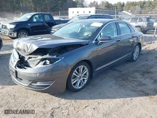2015 Lincoln MKZ Hybrid with VIN 3LN6L2LU0FR623652, listed as a IAAI auction lot 41792084 with NaN miles. Bid and sale history available at carsss.com. Image 17.
