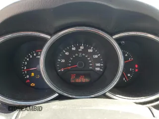 2011 Kia Sorento LX with VIN 5XYKT3A13BG013461, listed as a Copart auction lot 47467015 with 166,707 mi miles and Clean Title. Bid and sale history available at DreamBid. Image 9.