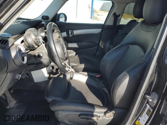 2016 MINI Hardtop 4 Door S with VIN WMWXU3C53G2B62859, listed as a Copart auction lot 43968975 with 92,412 mi miles and Salvage title. Bid and sale history available at DreamBid. Image 7.